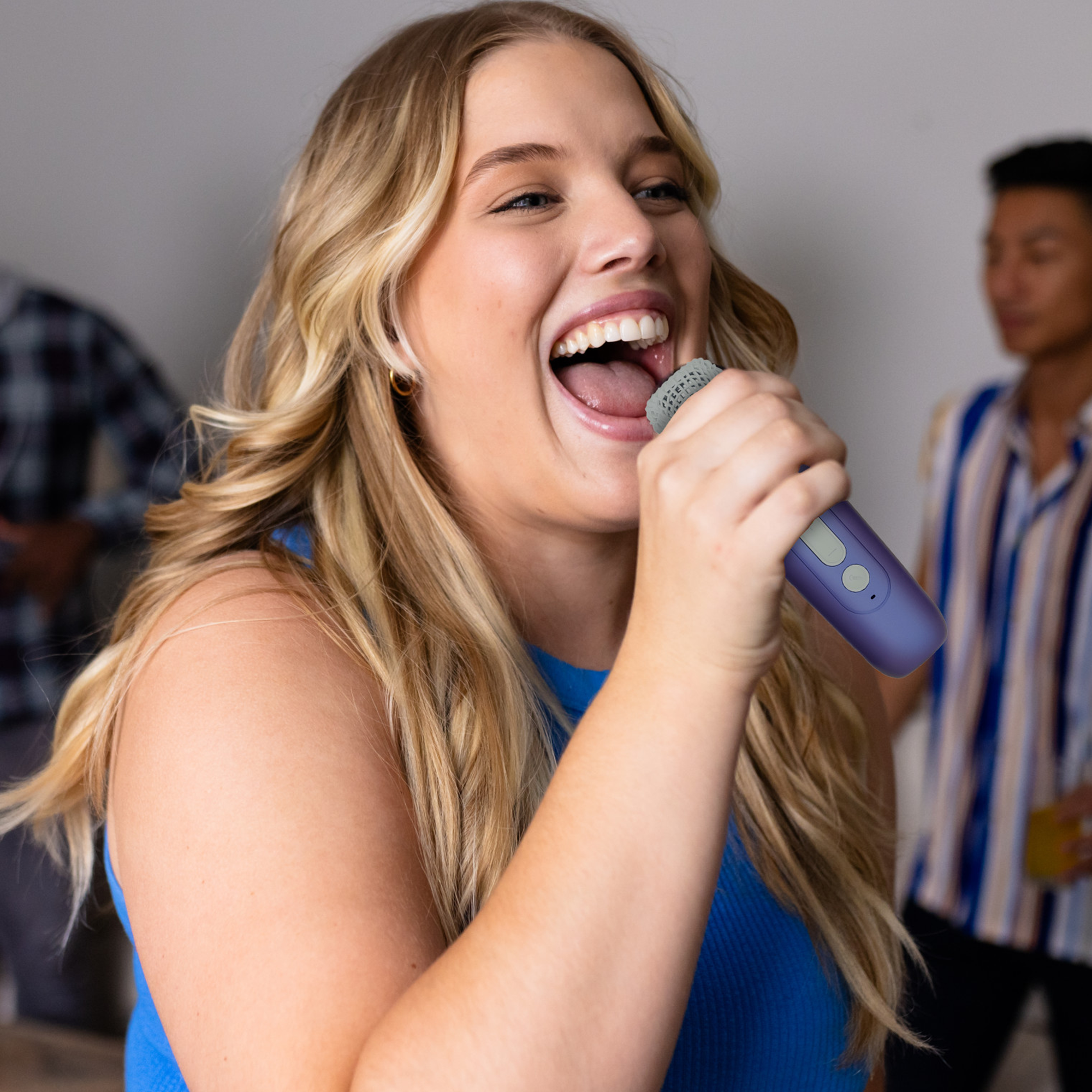 Wireless Light-Up Karaoke Speaker with Two Microphones