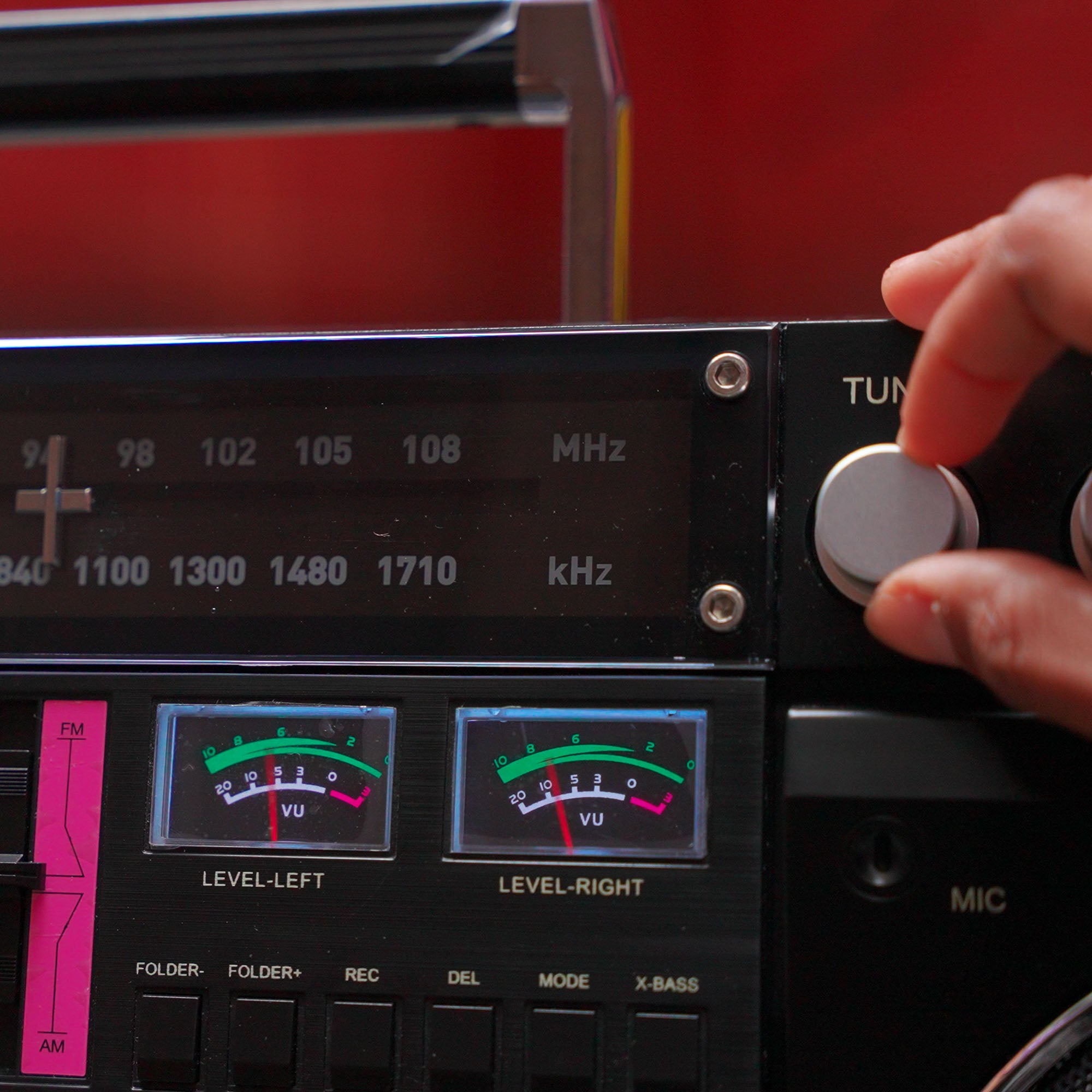 Backtrack Retro Boombox