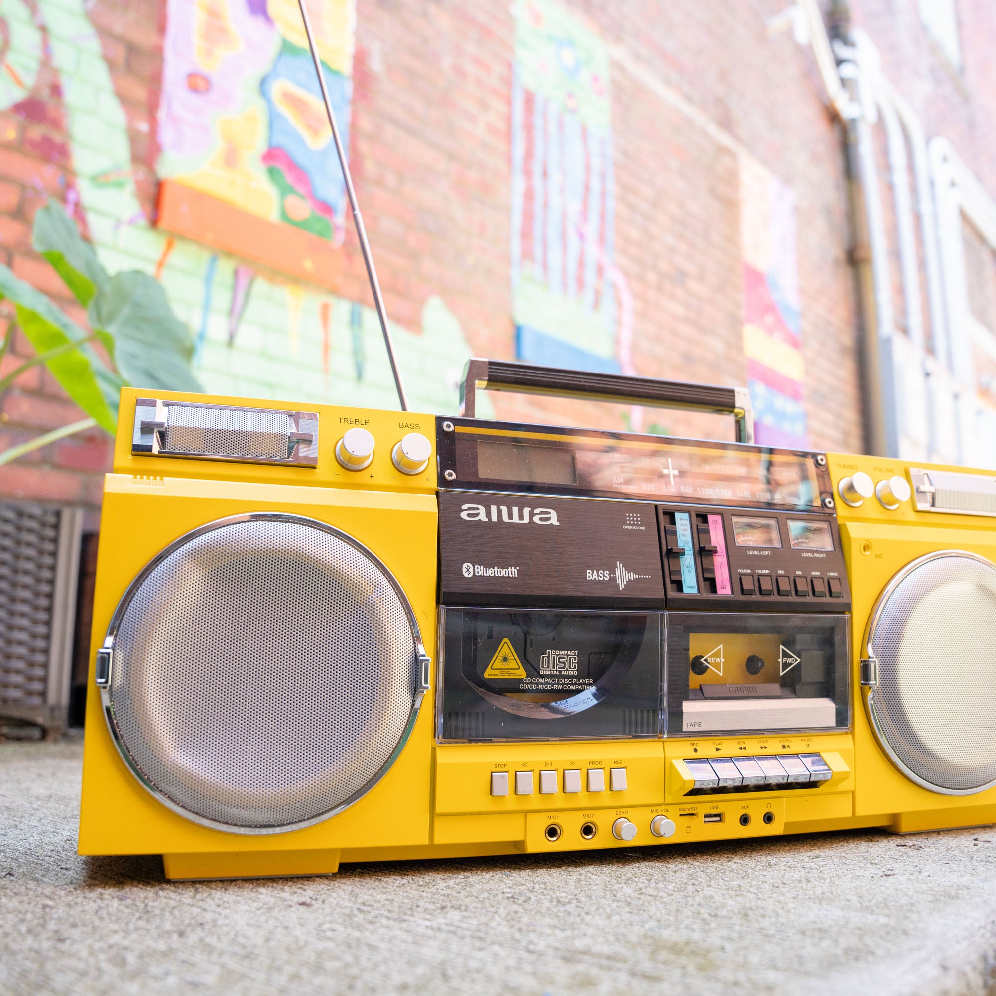 Backtrack Retro Boombox