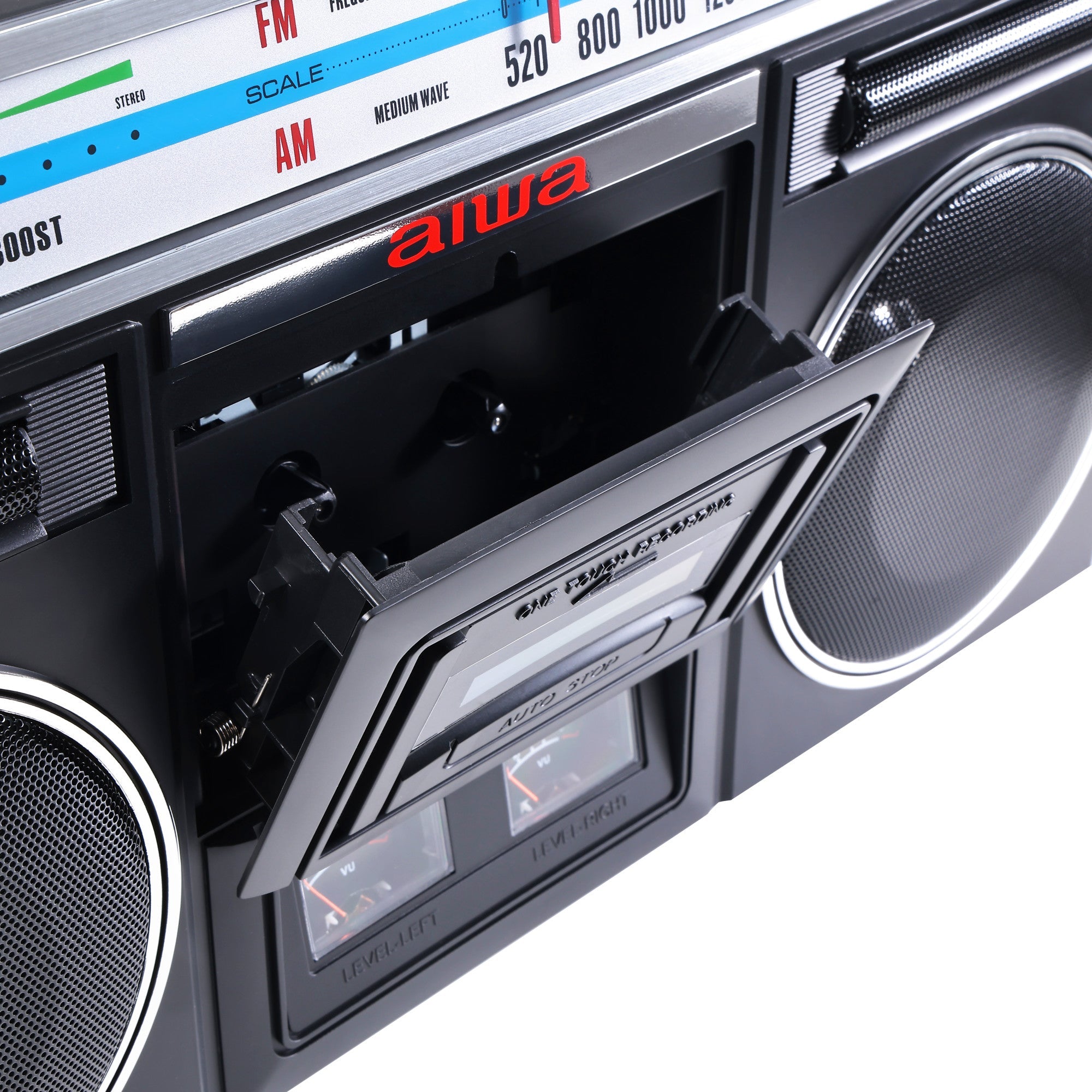 RETRO BOOMBOX WIRELESS SPEAKER
