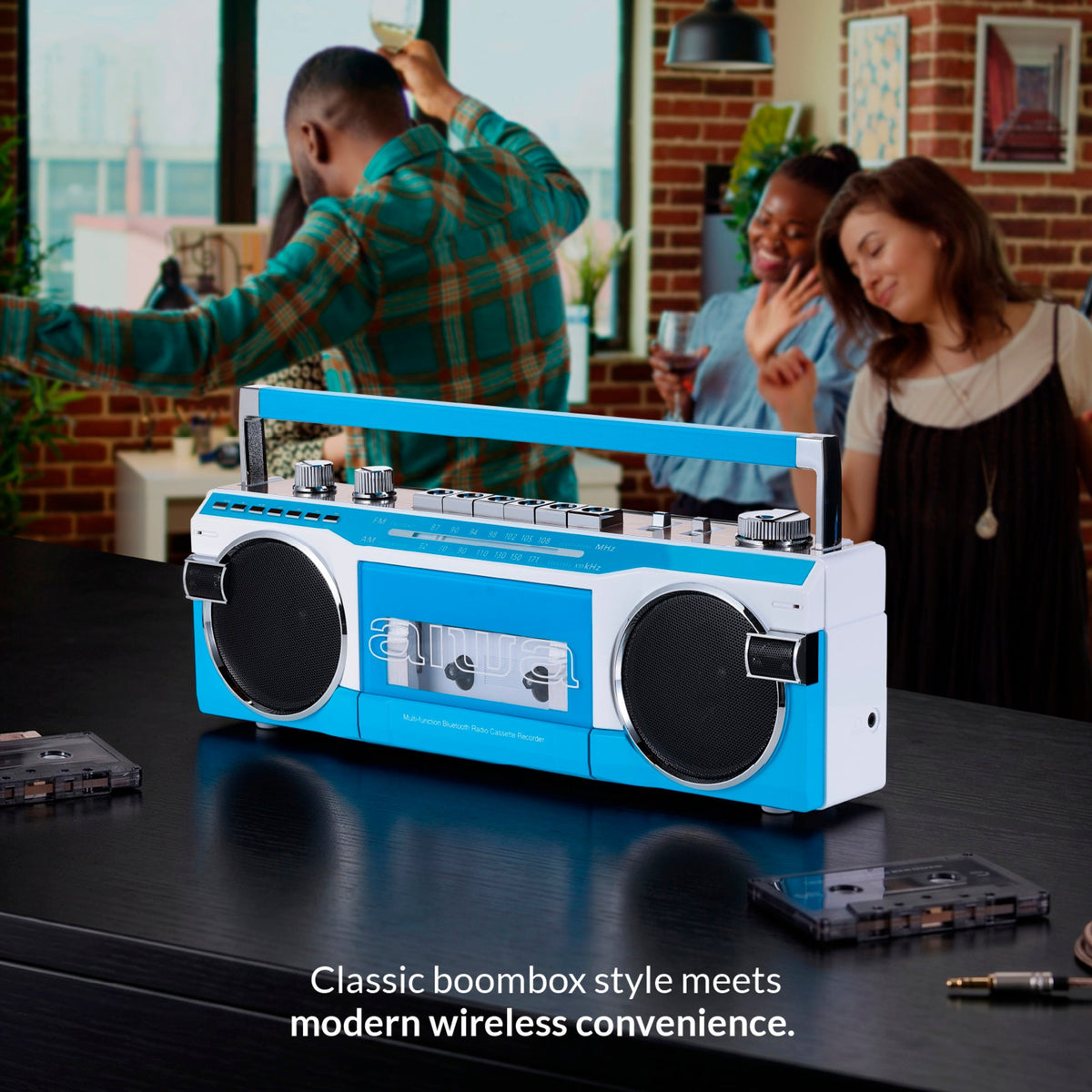 RETRO WIRELESS BOOMBOX