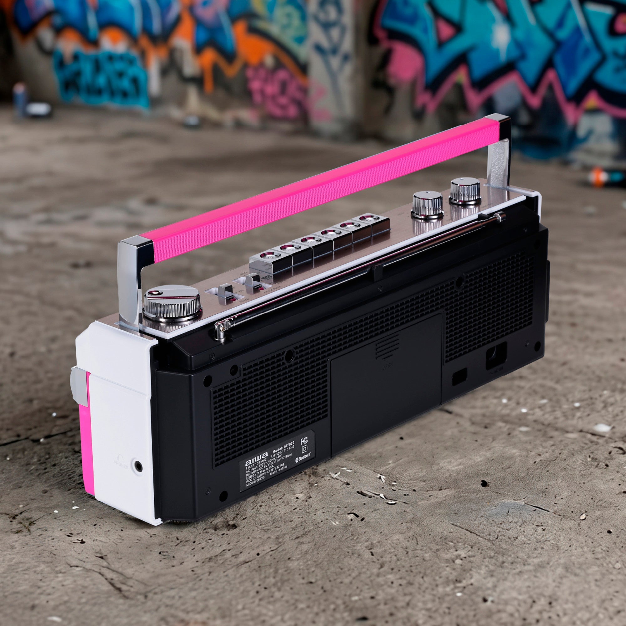 RETRO WIRELESS BOOMBOX