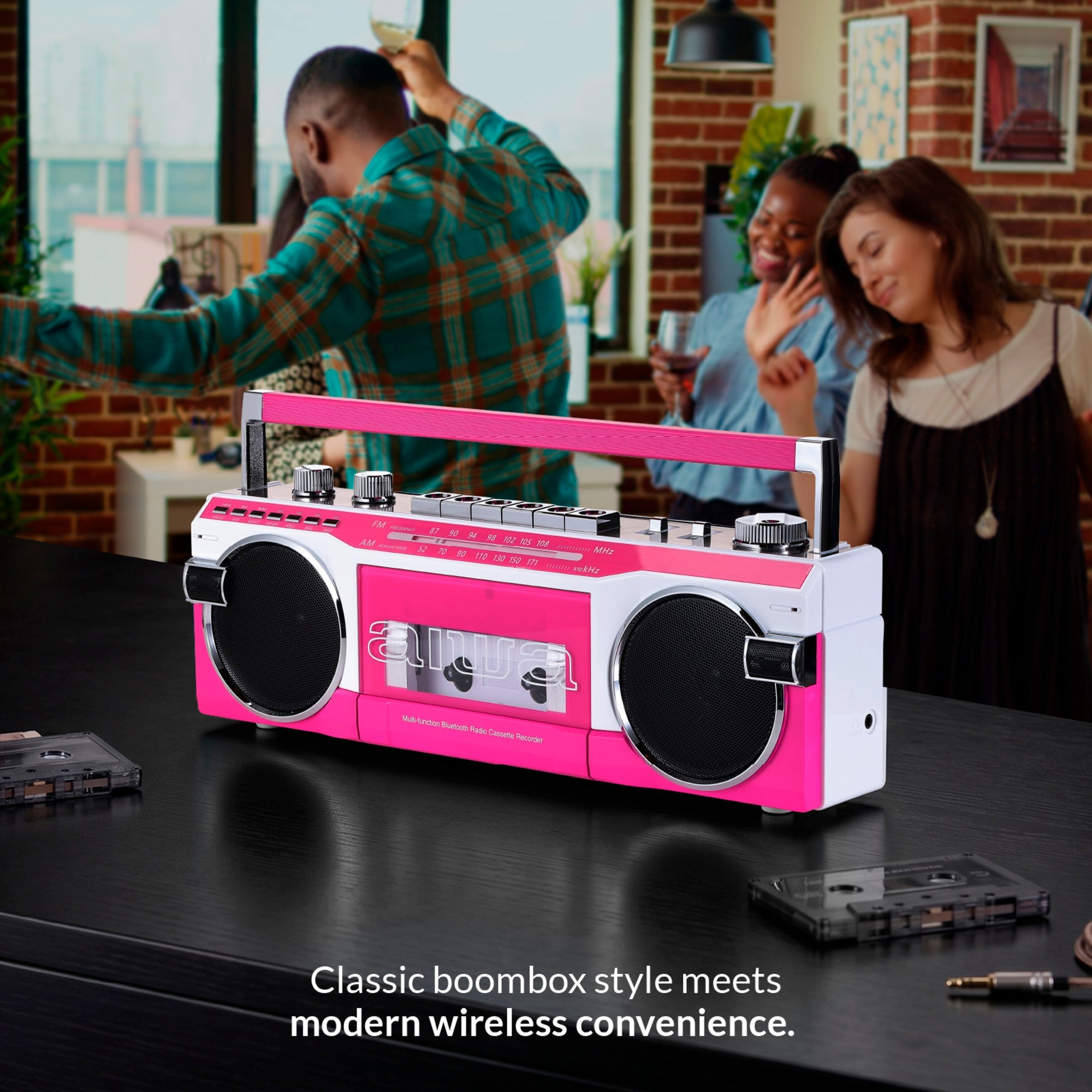 RETRO WIRELESS BOOMBOX